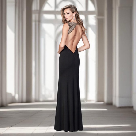 La Femme Dress or Gown in White NWT - Picture 3 of 4